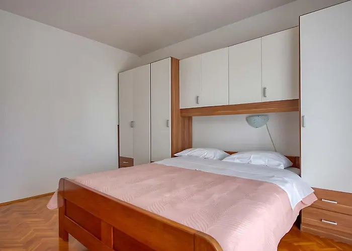 Appartement Tina 1 With Terrace