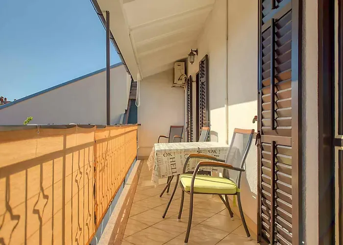 Appartement Tina 1 With Terrace Rovinj